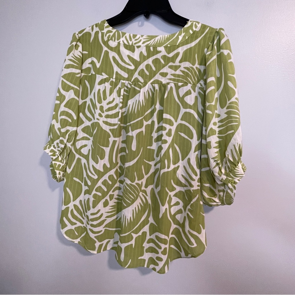 Rose & Olive Green and White Leaf Print Blouse - Picture 2 of 7